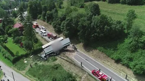 Wypadek w Tenczynie. Zdjęcia z drona