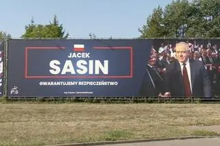 Materiały wyborcze Jacka Sasina na ulicach - zdjęcie archiwalne