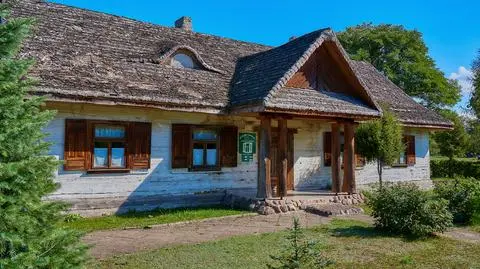 Dubicze-Cerkiewne-shutterstock_1879845001