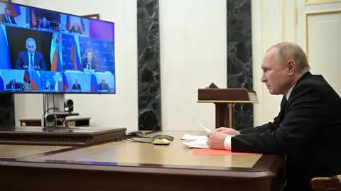 "Zdeterminowany dyktator z żołnierzami gotowymi do ataku". Ile Putin ma do stracenia? 