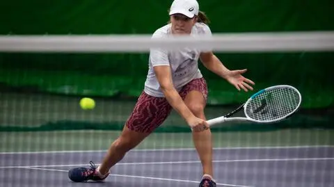 Iga Świątek zaczyna treningi z nowym trenerem