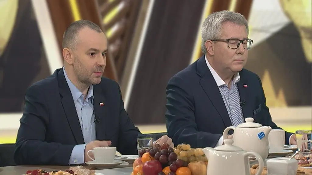 Mucha: nie wykluczam że w ciągu dnia pojawią się propozycje ze strony rządu