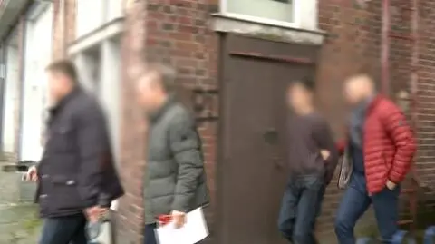 Zarzuty dla mężczyzny, który podpalił biuro poseł Kempy