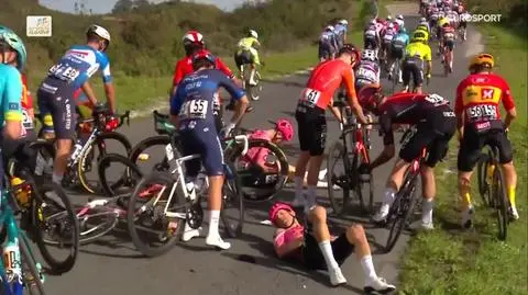 Groźna kraksa na etapie Volta ao Algarve. Kolarz wycofał się z wyścigu