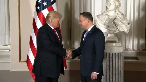 Uścisk dłoni prezydentów. Duda i Trump na Zamku Królewskim