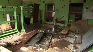 Rosjanie zamienili szkołę w Iziumie w bazę wojskową