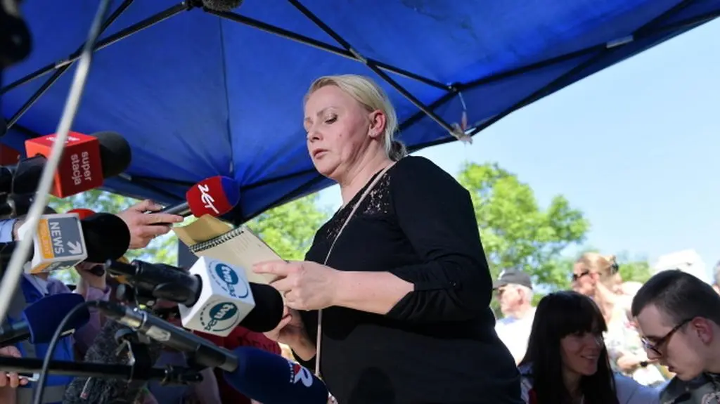Iwona Hartwich: po 40 dniach upokorzeń zawieszamy protest