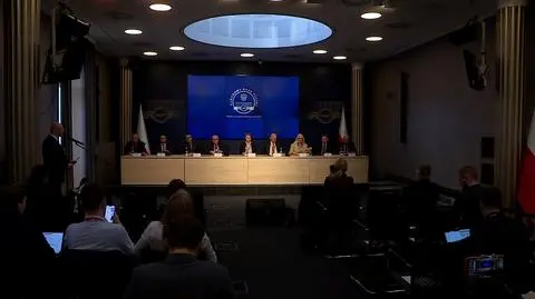 NBP o wniosku o Trybunał Stanu wobec prezesa Adama Glapińskiego. Oglądaj na żywo