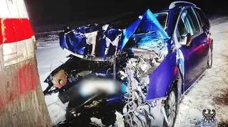 Wypadek na drodze pomiędzy Strugą, a Starymi Bogaczowicami (woj. dolnośląskie)