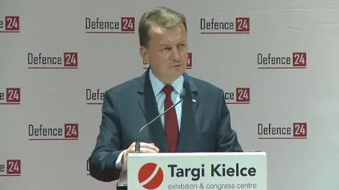 Szef MON: cztery dywizje to za mało
