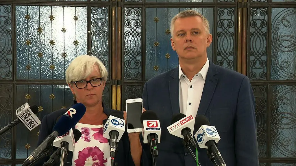 Pytania o system Pegasus w Polsce. Przestępcza inwigilacja obywateli