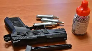 Broń okazała się wiatrówką