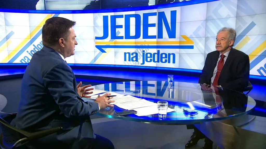 Uważam że jest niekonstytucyjna. Np. artykuł 42. prawo do obrony