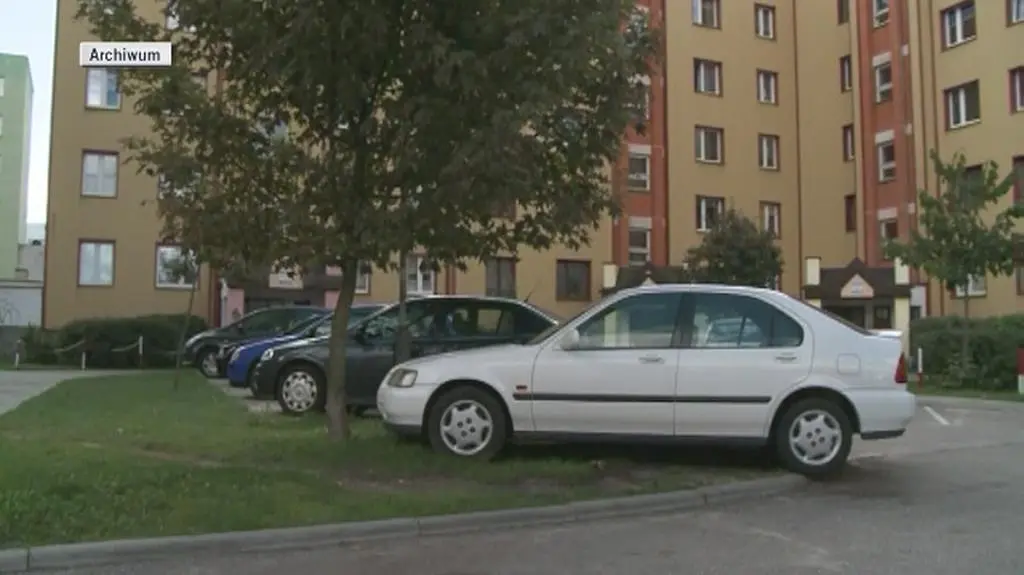  Mat. archiwalny | Kierowcy nie zawsze parkują idealnie