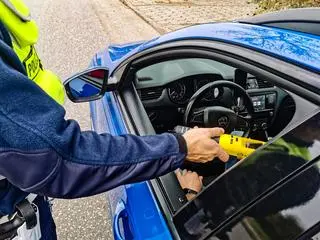 Najpierw za kierownicą siedział mąż, a później żona. Oboje byli pijani