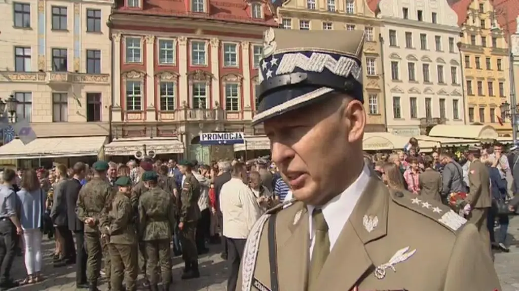Generał o złotym pociągu i działaniach wojska