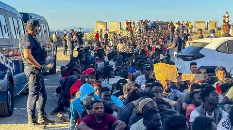 Zatrzymani migranci w Ceucie
