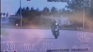 Motocyklista pędził al. Bartoszewskiego w Łodzi