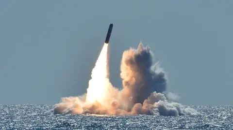 Animacja pokazująca fazy lotu rakiety z głowicą atomową Minuteman III