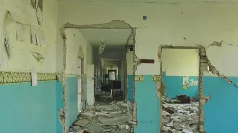Zniszczone szkoły w Donbasie