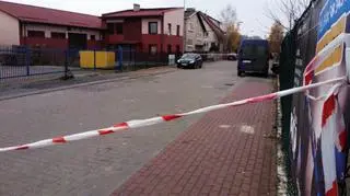 Policja zabezpiecza miejsce strzelaniny