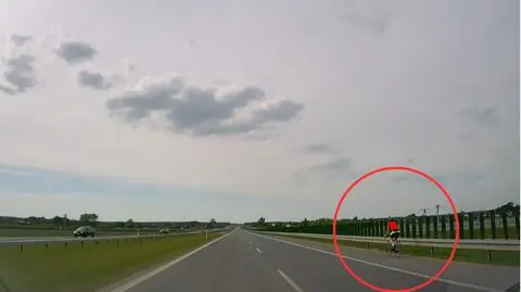 Rowerzysta na trasie S17