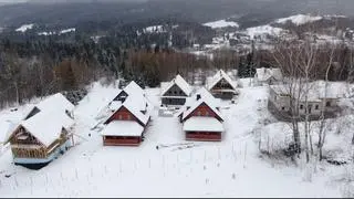 Wetlina. W tym miejscu buduje się obiekt szkoleniowo-konferencyjnego z widokiem na Smerek