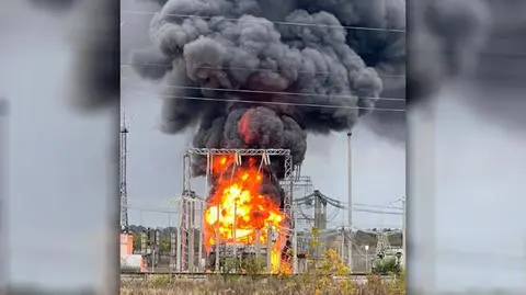 Uszkodzona stacja elektroenergetyczna w rosyjskim Szebiekinie