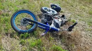 Zderzenie motocyklistów crossowych. Umówili się na przejażdżkę po polu uprawnym