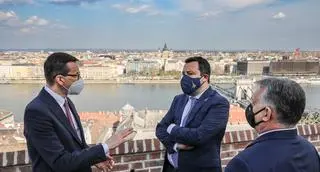Mateusz Morawiecki, Matteo Salvini, Viktor Orban (maj 2021 roku)