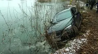 W samochodzie był nieprzytomny mężczyzna