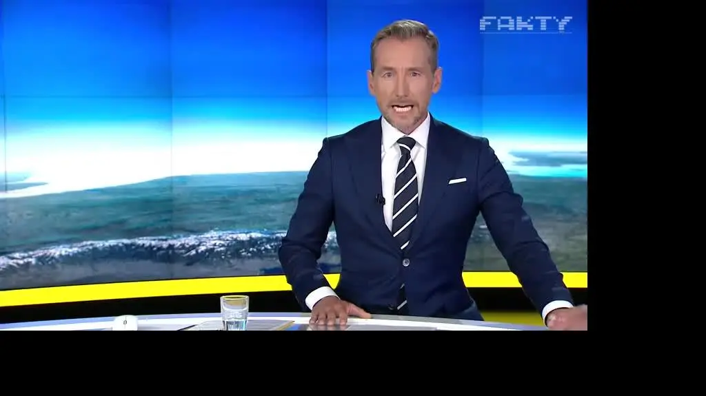 42f0bd8f-0191-4c48-b63a-c7bfdc5b6cdb-480p