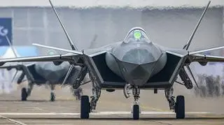 Chińskie myśliwce piątej generacji Chengdu J-20