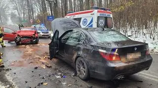 Kierowca bmw, który według ustaleń policji doprowadził do wypadku, miał 2,7 promila alkoholu we krwi 
