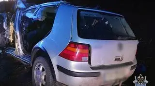 Stracił panowanie nad autem i uderzył w drzewo na drodze pomiędzy Strugą, a Starymi Bogaczowicami