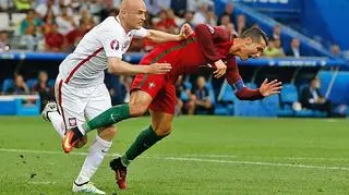 "Powinien być rzut karny, powinny być kartki dla naszych zawodników"