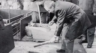 Wmurowanie kamienia węgielnego w 1974r