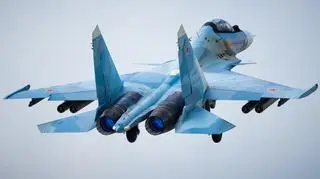 Rosyjski Tu-134 był eskortowany przez myśliwce Su-35