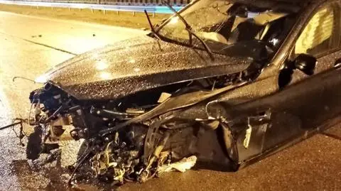 32-latek stracił panowanie nad samochodem, wypadł z drogi i uderzył w barierę energochłonną 