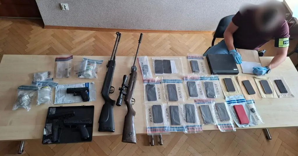 Znaleziono broń i amunicję 