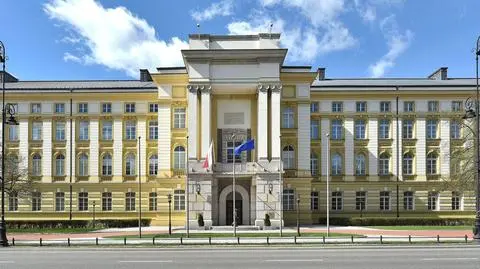 Nadchodzą zwolnienia w budżetówce. Rząd przyjął uchwałę