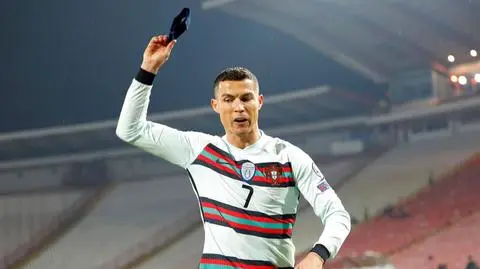 Opaska porzucona przez Ronaldo trafiła na aukcję