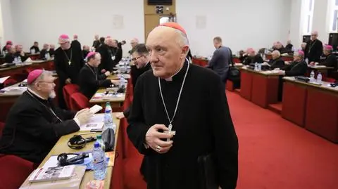 Nycz: Ksiądz Dariusz Olejniczak miał sądowy zakaz pracy z dziećmi ten zakaz niestety złamał