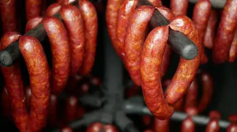 Patrol zatrzymał pijanego kierowcę. Ten zaoferował "pieniądze i po jednej świni dla każdego z policjantów"