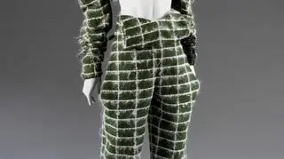 Garnitur "Fallen Angel" projektu Johna Galliano, 1985 rok