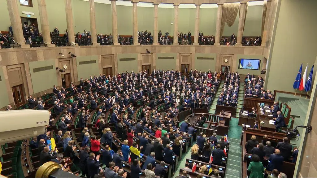 Oklaski dla Zełenskiego w Sejmie