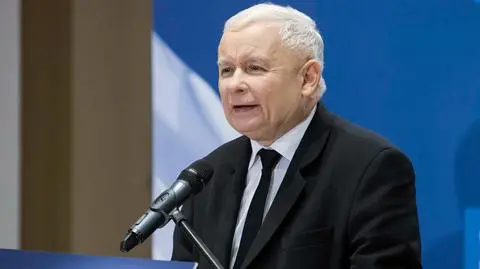 Jarosław Kaczyński dziurawi statek na którym płyniemy czyli Unię Europejską
