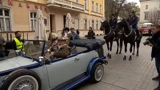 Klasyczne pojazdy również uczestniczyły w pochodzie