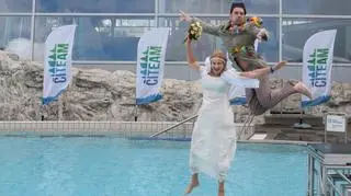 Aktualnie czytasz: Skok i plusk! Superman w wodzie