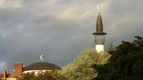 Czy w Szwecji faktycznie isntnieją miejsca gdzie obowiązuje prawo szariatu? 